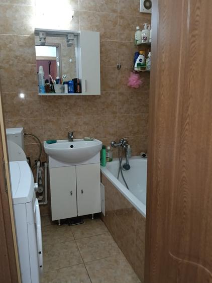 Apartament cu 3 camere decomandat în 1 Decembrie 1918