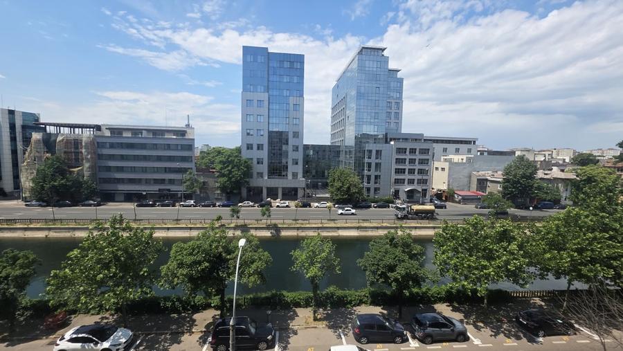 Apartament cu 2 camere decomandat în Unirii