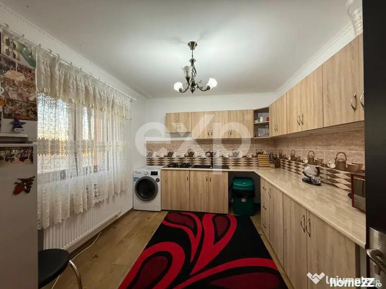 Casă cu 5 camere cu Teren 1019 Mp în Sascut