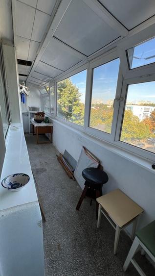 Apartament cu 4 camere semidecomandat în Gorjului