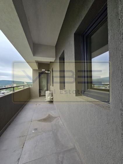 Apartament cu 3 camere decomandat în Tătărași