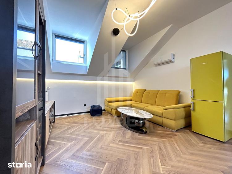 Apartament cu 3 camere decomandat în Turnișor