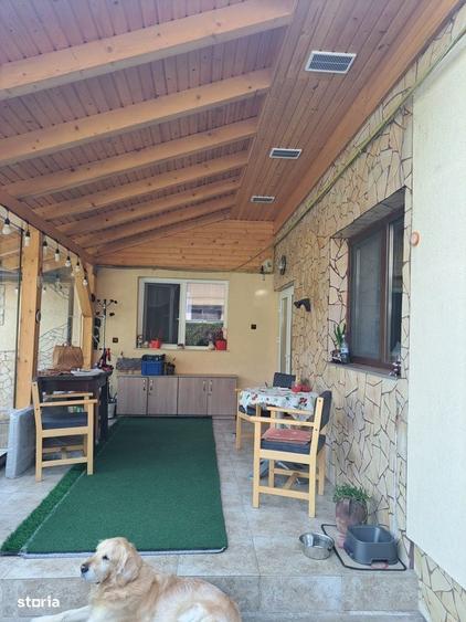 Casă cu 4 camere cu Teren 475 Mp în Cantemir