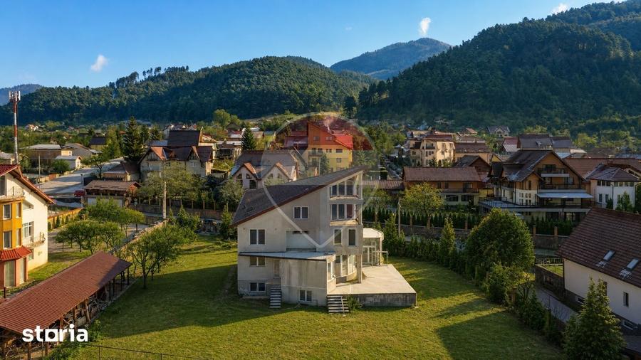 Casă cu Teren 1322 Mp în Bunloc