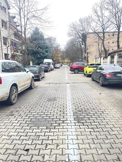 Casă cu 4 camere cu Canalizare în Bucureștii Noi