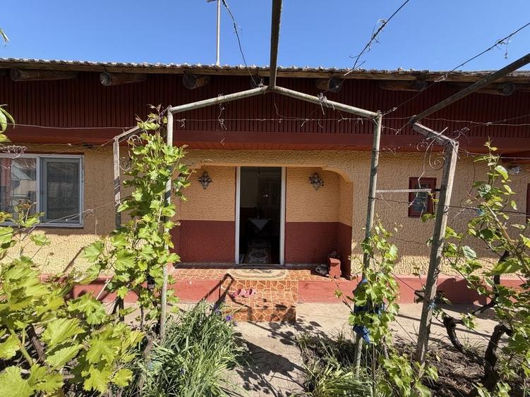 Casă cu 4 camere în Grădiștea