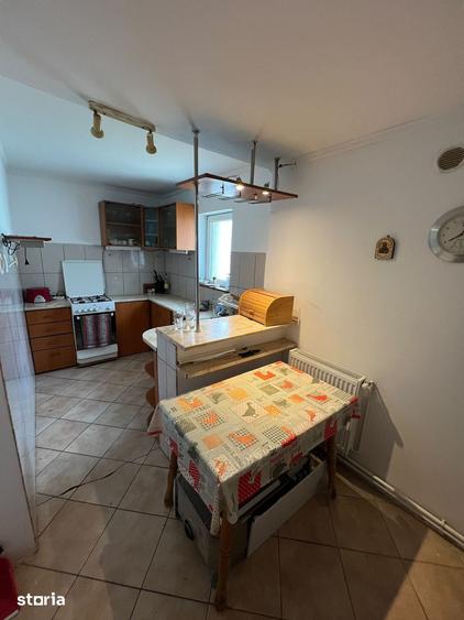 Casă cu 3 camere cu Teren 420 Mp în Burdea