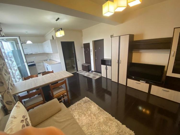 Apartament cu 2 camere semidecomandat în Bună Ziua
