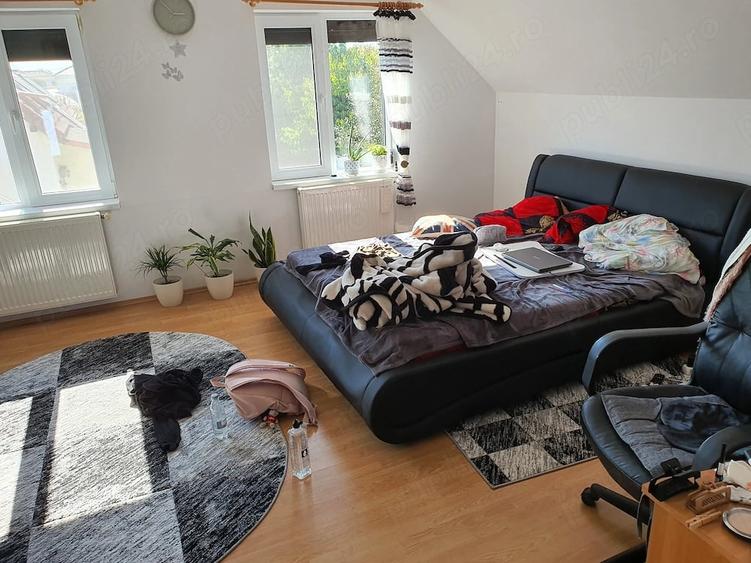 Casă cu 6 camere cu Teren 500 Mp în Central