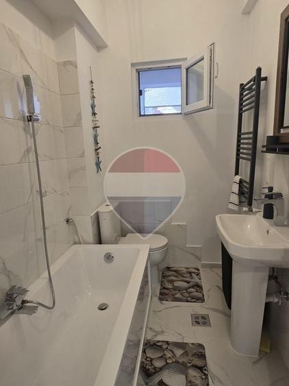 Apartament cu 2 camere decomandat, mobilat în Central