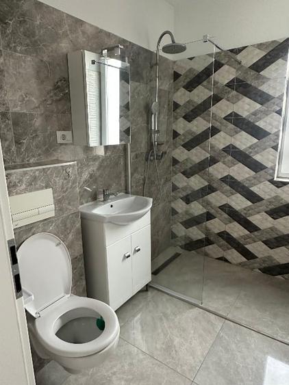 Apartament cu 2 camere semidecomandat, mobilat în Giroc