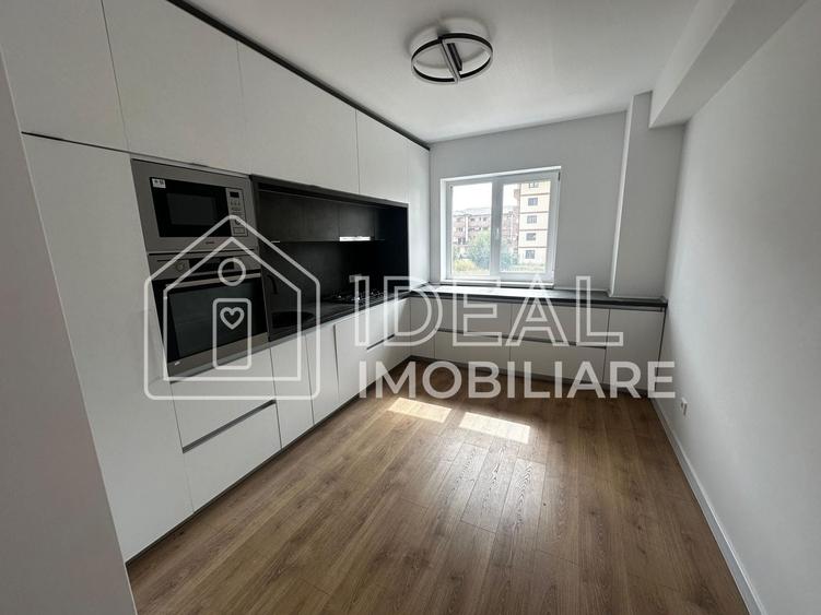 Apartament cu 2 camere decomandat în Turnișor