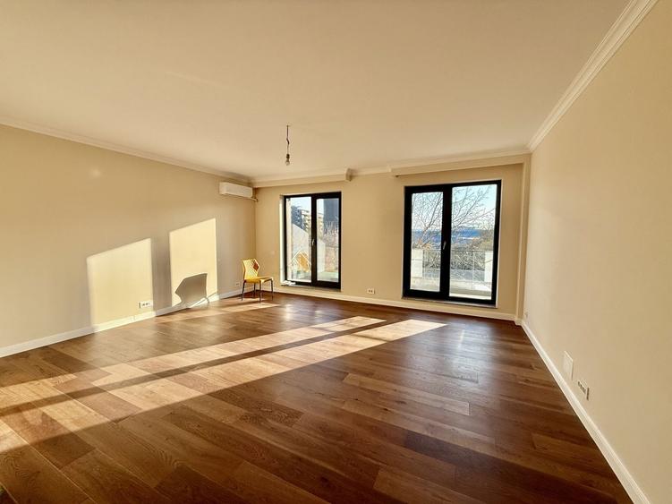 Apartament cu 3 camere în Aviației