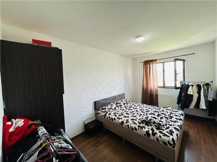 Apartament cu 2 camere decomandat în Șelimbăr
