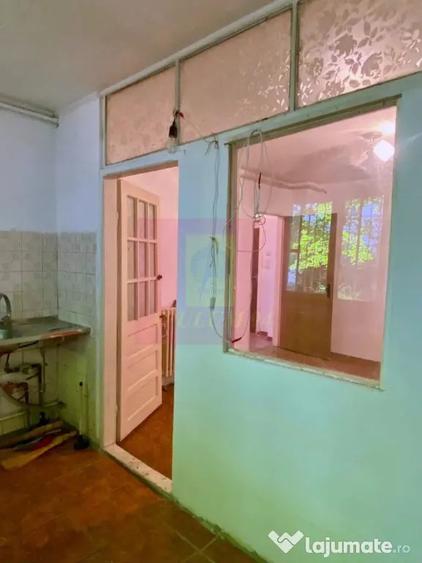 Apartament cu 2 camere decomandat în Apusului