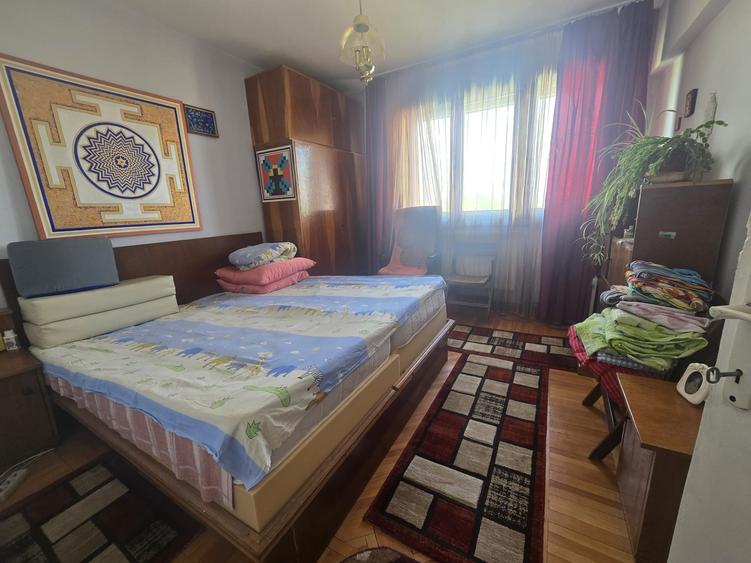 Apartament cu 2 camere semidecomandat, mobilat în Copou