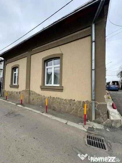 Casă cu 4 camere cu Teren 300 Mp în Rădăuți