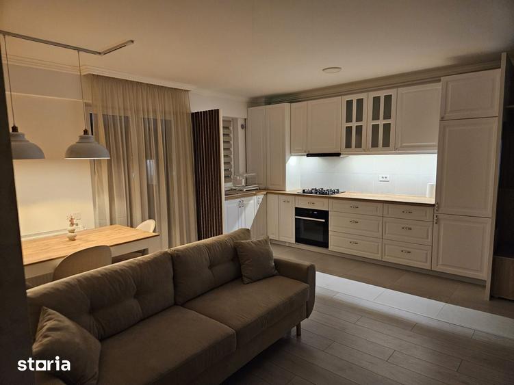 Apartament cu 3 camere în Triaj
