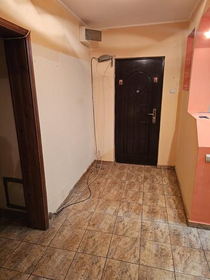 Apartament decomandat în Bucur Obor