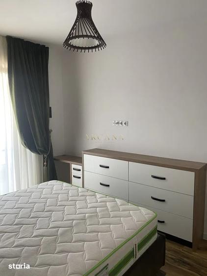 Apartament cu 3 camere semidecomandat, mobilat în Borhanci