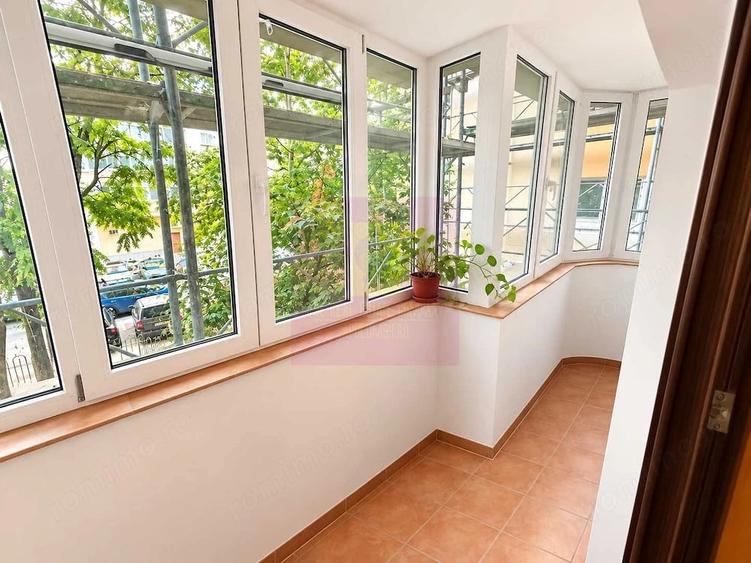 Apartament vanzare 3 camere Decebal - 8