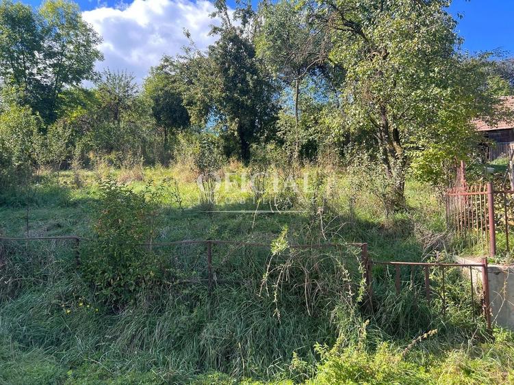 Teren agricol intravilan de 2771 mp, în Șutu