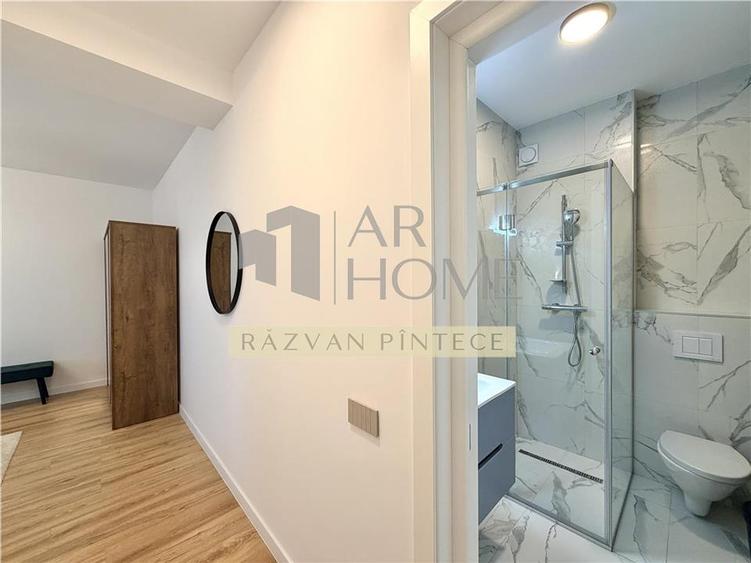 Apartament cu 3 camere decomandat, mobilat în Mărășești