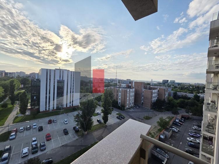 Apartament cu 3 camere decomandat în Politehnica