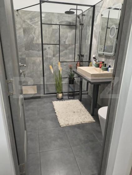 Apartament cu 2 camere semidecomandat în Central