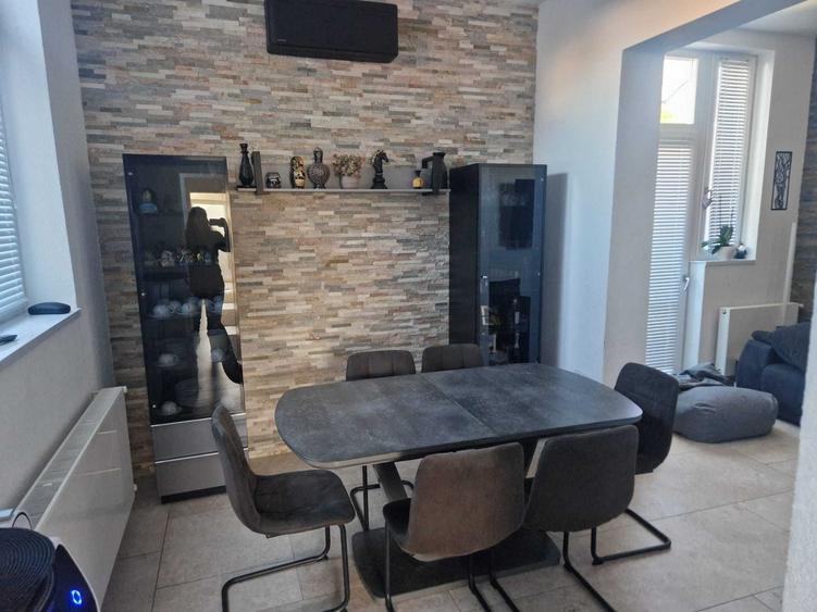 Spațiu comercial, de 400 mp, în Iosia