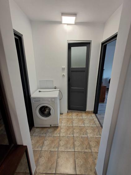Apartament cu 2 camere decomandat în Botizului