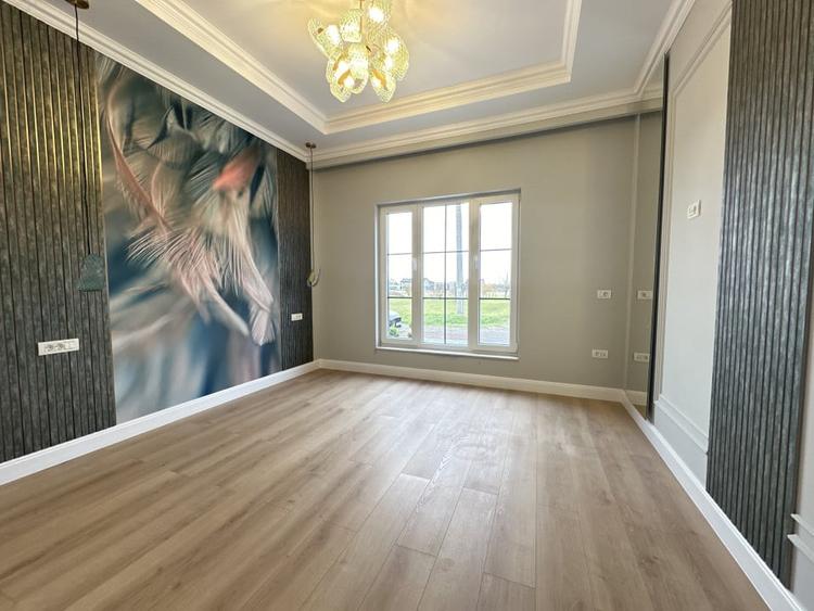 Duplex cu 4 camere cu Canalizare în Dumbrăvița