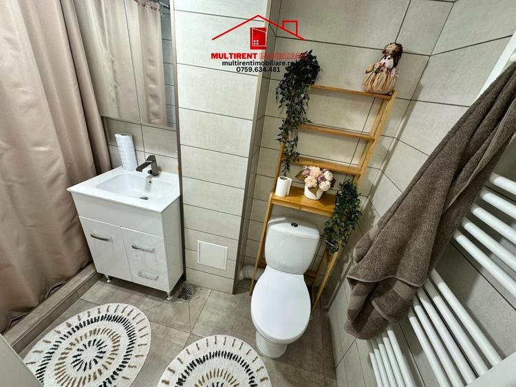 Garsonieră decomandată în Central