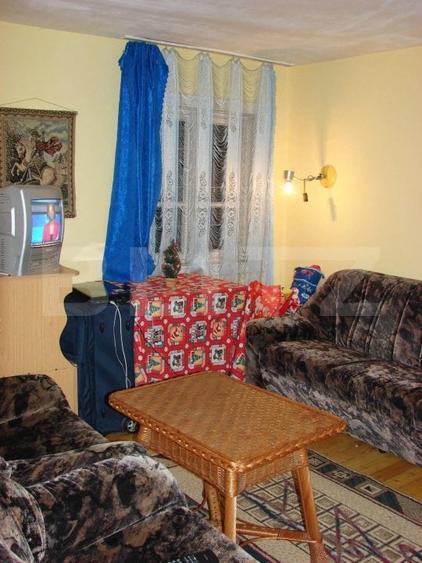 Casă individuală cu 3 camere cu Canalizare în Exterior Vest