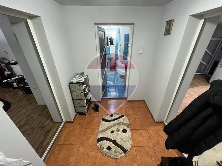 Casă individuală cu 4 camere cu Teren 1256 Mp în Central