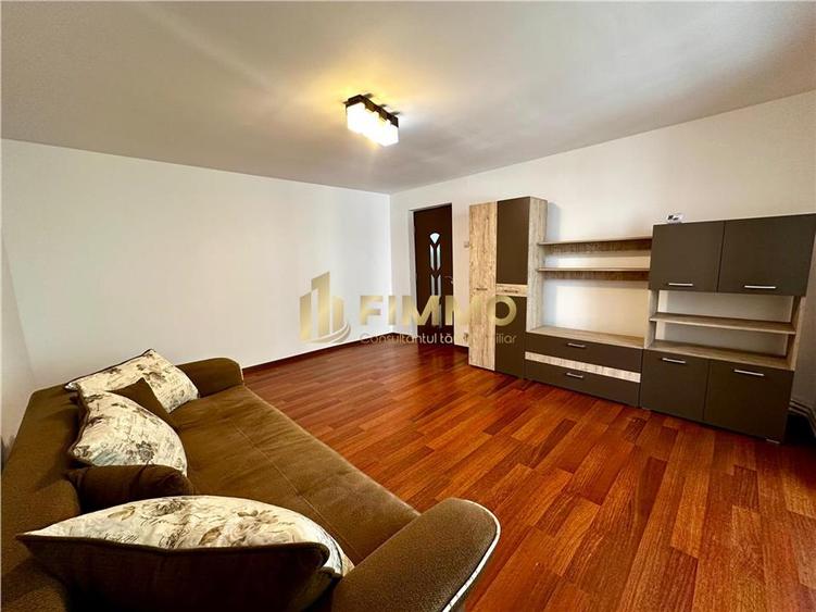 Apartament cu 3 camere decomandat în Burdujeni