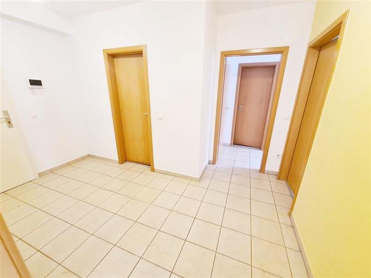 Apartament 3 camere, parcare proprie,  Avantgarden 1 - 8
