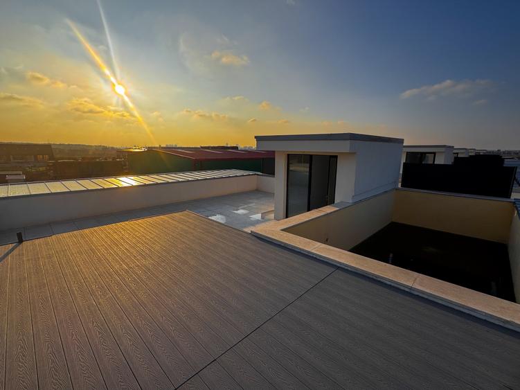 Duplex cu 5 camere cu Piscina în Central