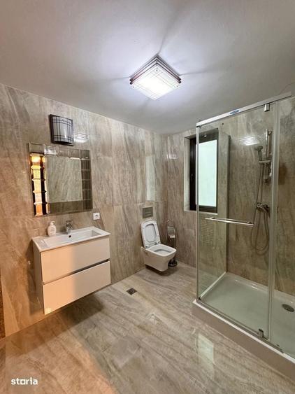 Casă cu 4 camere cu Teren 526 Mp în Central