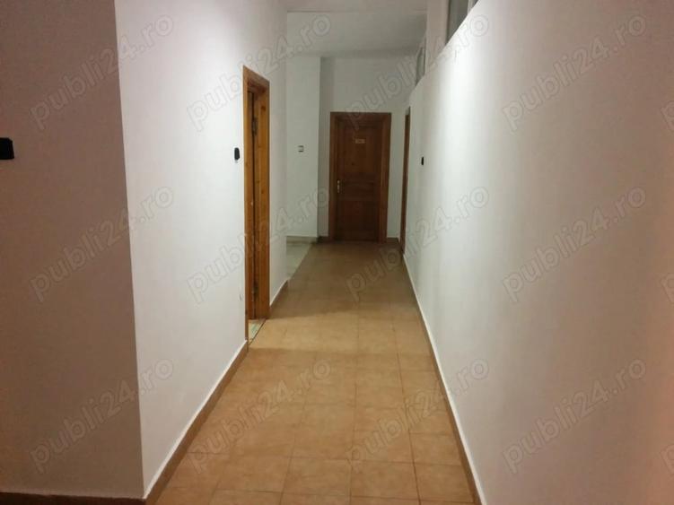 Spațiu comercial, de 18 mp, în Ultracentral