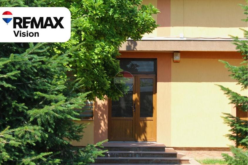 Casă individuală cu 8 camere cu Piscina în Castranova