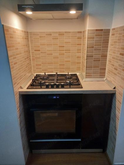 Apartament cu 3 camere decomandat în Obor