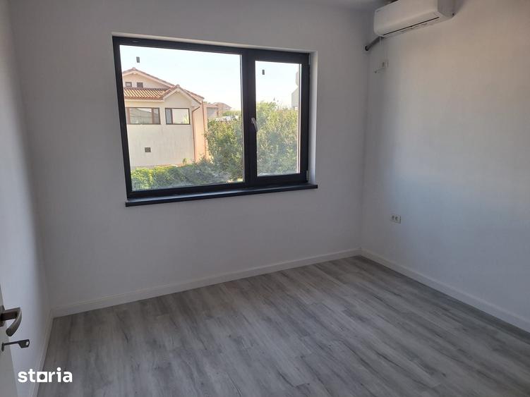 Casă cu 4 camere cu Teren 200 Mp în Palazu Mare