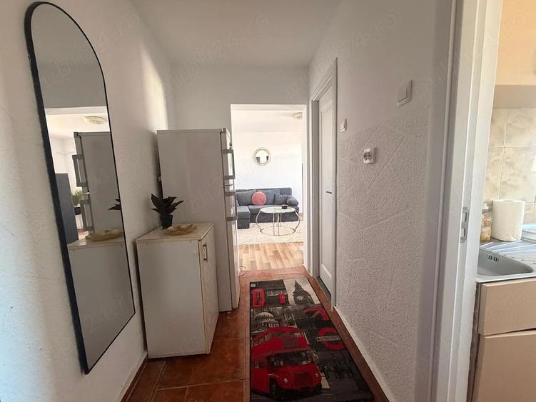 Apartament cu 2 camere semidecomandat în Tomis Nord