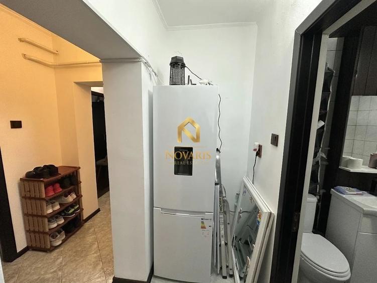 Apartament cu 3 camere decomandat, mobilat în Sud