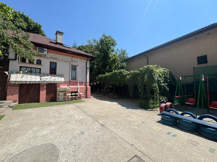 Casă cu 5 camere cu Teren 800 Mp în Timpuri Noi
