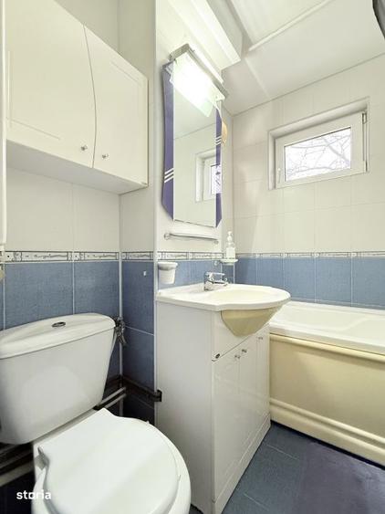 Apartament cu 4 camere semidecomandat, mobilat în Tomis Nord