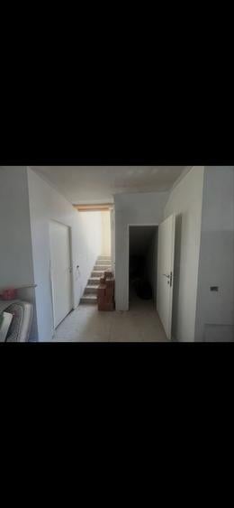Casă cu 4 camere în Orțișoara