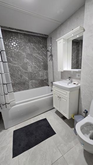 Apartament cu 2 camere decomandat în Carrefour