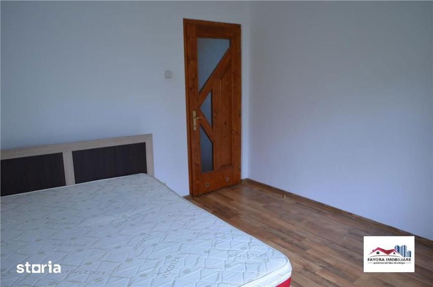 Apartament cu 2 camere în 22 Decembrie 1989